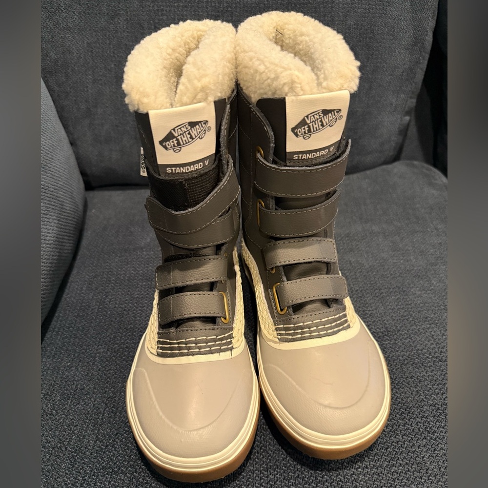 New VANS Standard Snow MTE Boots Black‎